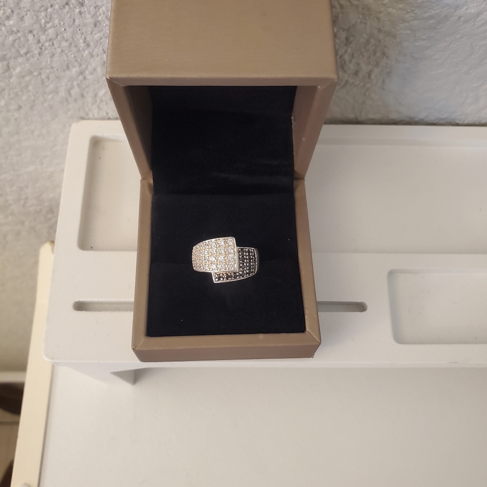 Ross Simons sterling silver CZ & Black Onix ring